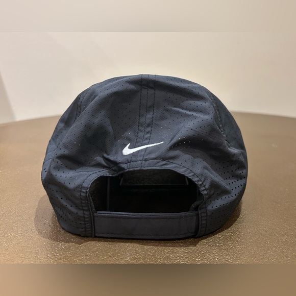 NIKE Dri-Fit Adjustable M/L Baseball Cap With Amplify Logo, Black/white - Picture 3 of 9